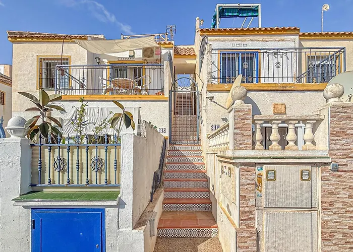 Vakantiehuis 2 Bedroom Stunning In