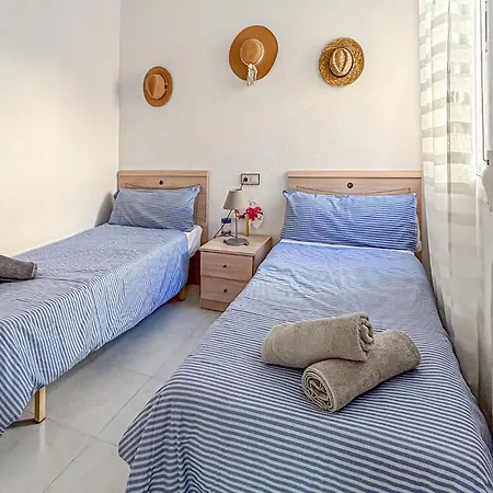 Hébergement de vacances 2 Bedroom Stunning In