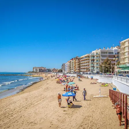 Vakantiehuis 2 Bedroom Stunning In *